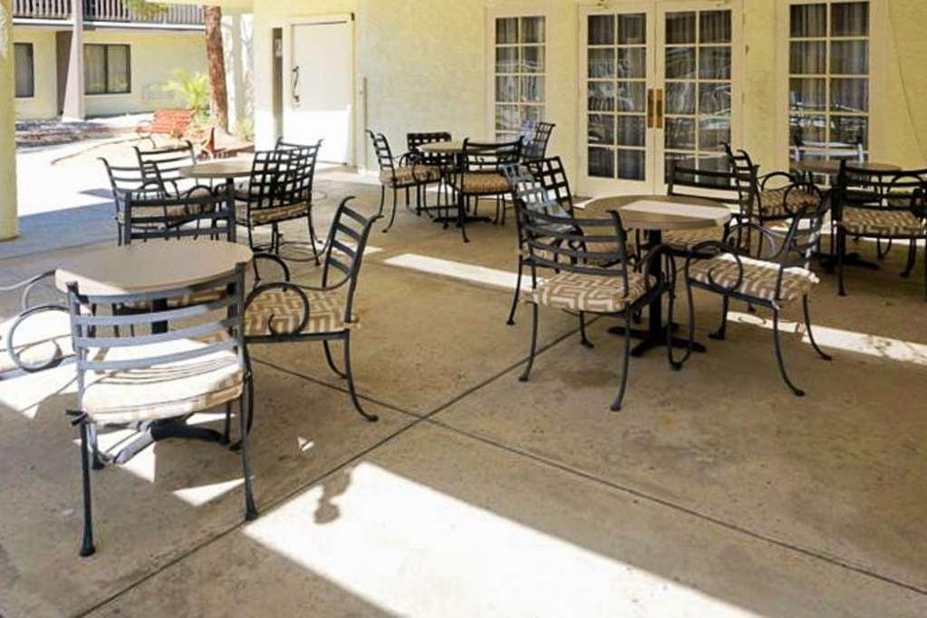 Red Roof Inn רידג'קרסט שירותים תמונה