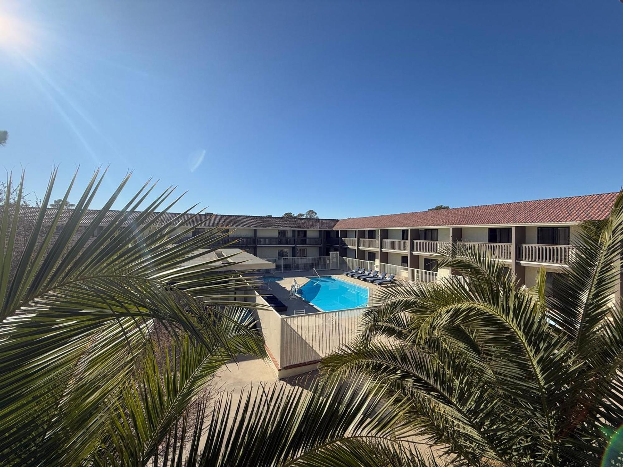 Red Roof Inn רידג'קרסט מראה חיצוני תמונה