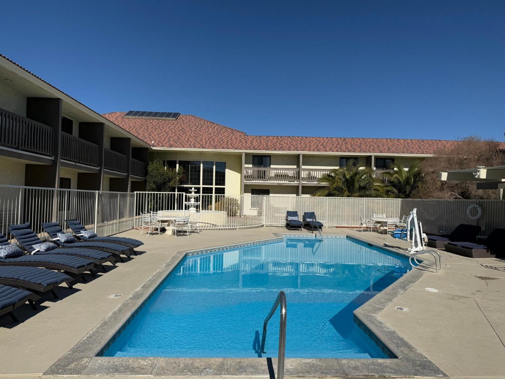 Red Roof Inn רידג'קרסט מראה חיצוני תמונה
